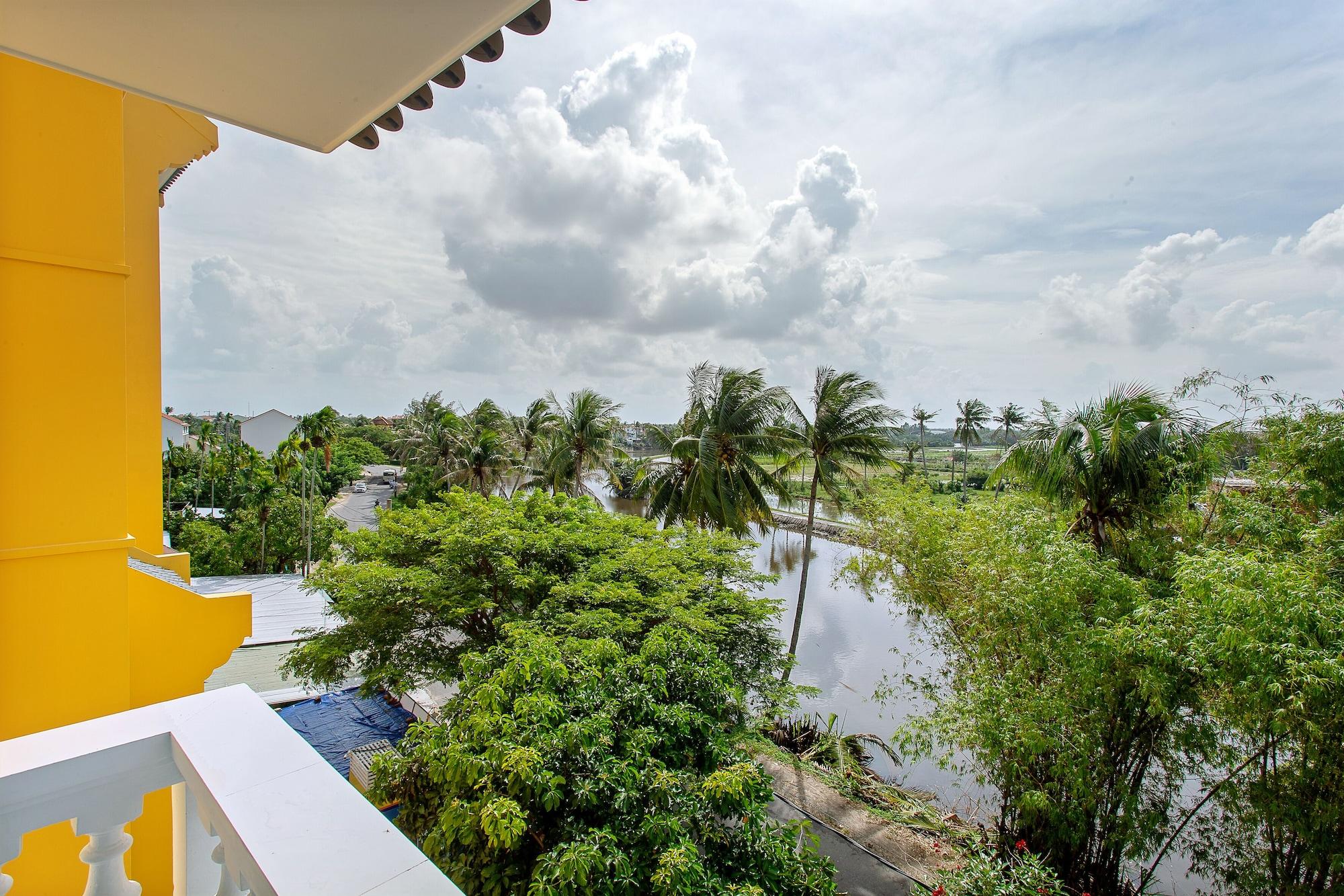 Hoi An Aurora Riverside Hotel And Spa Bagian luar foto